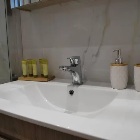 Fortress View דירה *