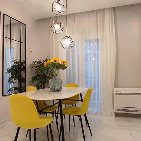 Fortress View דירה *